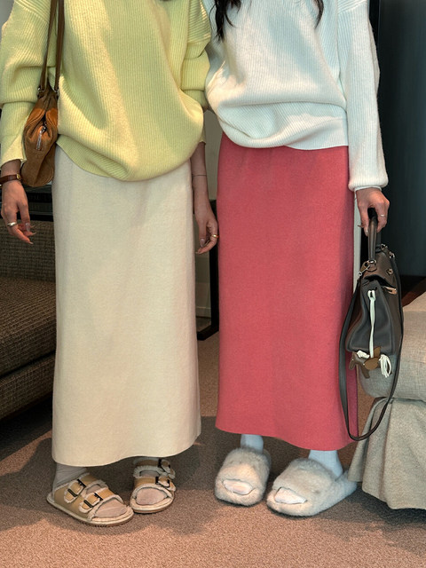 High-Waisted Wool A-Line Knit Skirt for Women, Autumn and Winter, High-End Gray Straight Pencil Skirt, Long Skirt