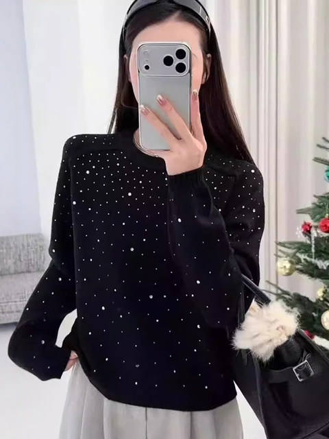 New Year Red Heavy Embellished Knitted Sweater for Women, Autumn/Winter High-End Soft and Cozy Lazy Sweater, Loose Fit for Layering or Outerwear