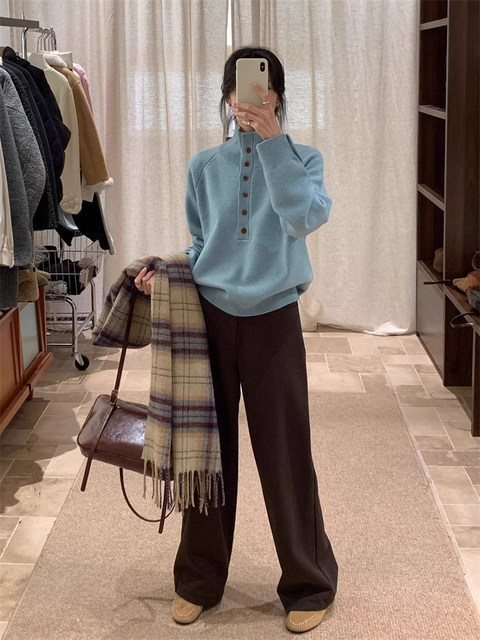 Autumn and Winter Korean Style High-Neck Blue Knit Sweater for Women with a Stylish Design, Lapel Collar, Outerwear Sweater with a High-End Feel, Casual Inner Layer Top