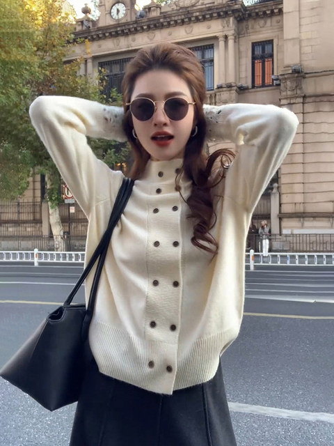 Korean-Style White Half-Turtleneck Knitted Cardigan for Women, Autumn and Winter Soft Sweater with Double-Breasted Design, Suitable for Layering or Wearing as an Outerwear