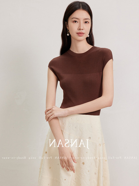 Summer French-Style Thin Ice Silk Knit Top for Women 2025 New High-End Round Neck T-Shirt with Small Flutter Sleeves and Slim Fit