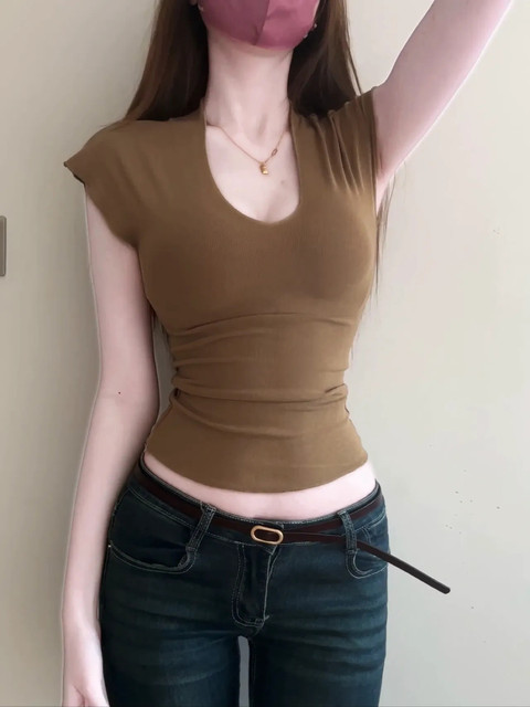 Pure Desire U-Neck Tight-Fitting Short-Sleeve T-Shirt for Women, Summer Hot Girl Short Flutter-Sleeve Crop Top, Sexy and Unique Slim-Fit Top