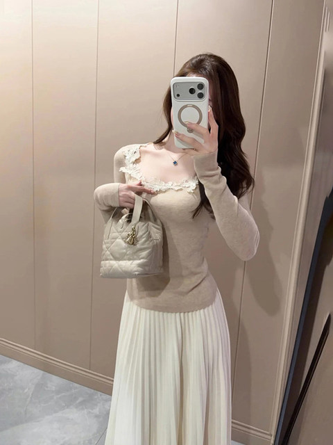 Gentle and Elegant Style Lace Patchwork Knit Sweater for Women, Spring Slim-Fit Base Layer Sweater, Stunningly Beautiful Top