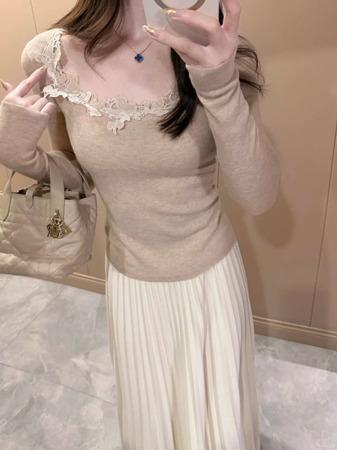 Pure Desire U-Neck Lace Patchwork Knit Sweater for Women, Spring Design, Slim Fit, Unique and Beautiful, Very Attractive Top