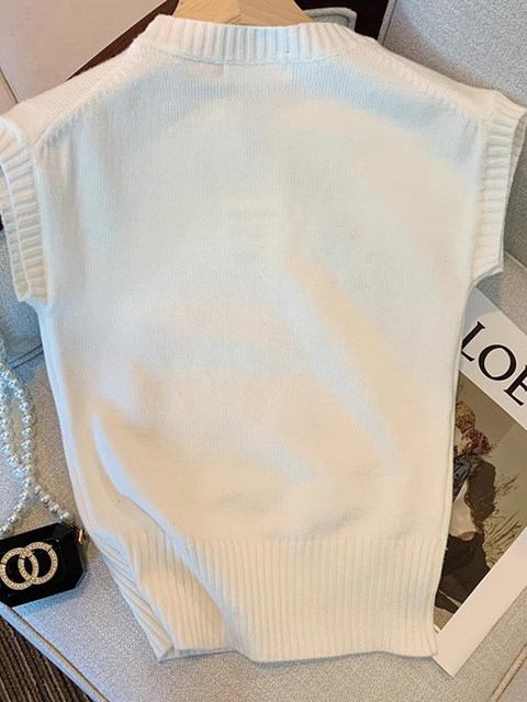 French-Style Embroidered Knitted Sleeveless Vest for Women, Summer Elegant Inner Wear, Slimming Outer Wear, Ice Silk Vest Top