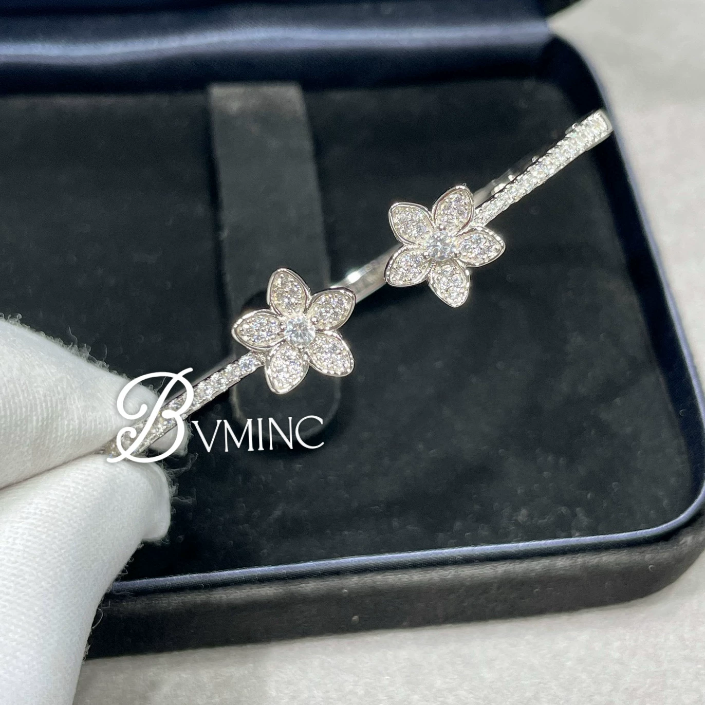 Bvminc GF double flower full diamond open bracelet