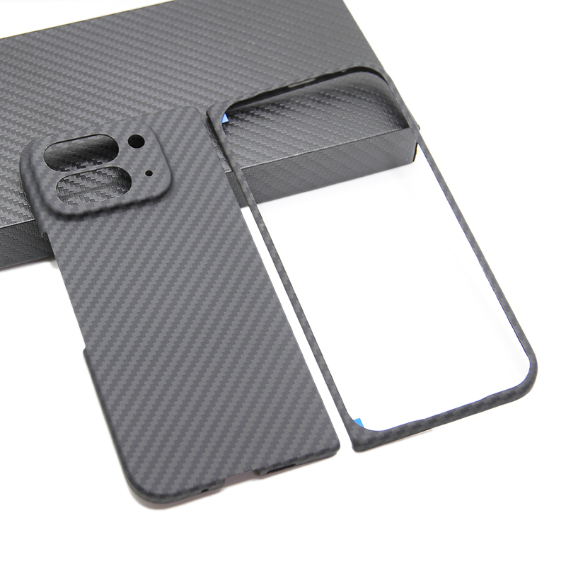 Suitable for Google Pixel 10 Pro Fold Ultra-Thin Kevlar Carbon Fiber Google Fold 3 Precision Hole Phone Case