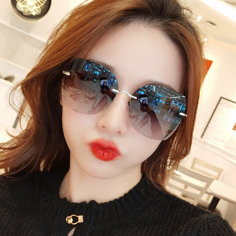 2022 new frameless sunglasses female tide resistant UV large face slim round face glasses polarized ink mirror female summer