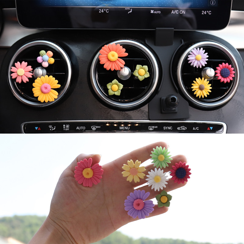 Car air outlet clip Hyun Ya wind cute flower creative car air conditioning decoration aromatherapy Korean ins interior accessories