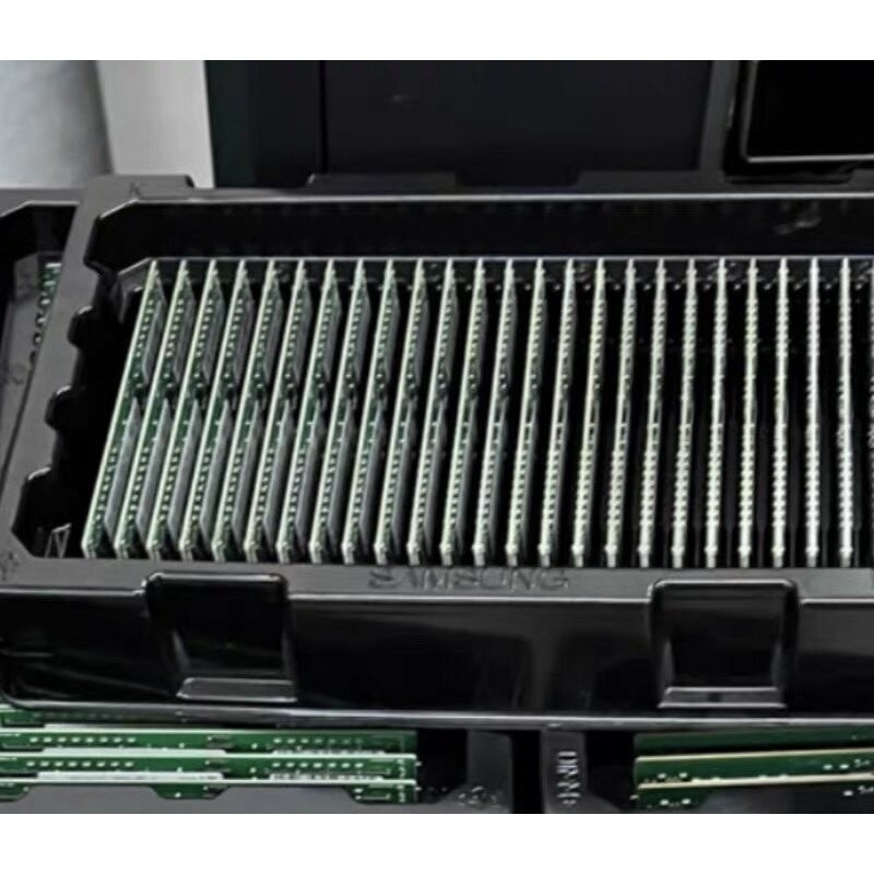Серверная память SK Hynix 16G 1RX8 PC5 5600B RDIMM DDR5 5600 ECC REG Изображение 1