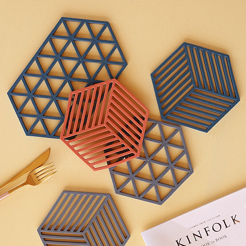 Creative home dining pad insulation pad anti-scalding pad coaster high temperature bowl pad hollow waterproof and oil-proof pot pad