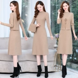 Трикотажное осеннее осеннее платье