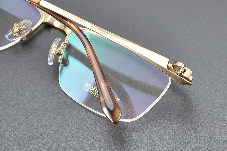 Aimee Eyeglasses Detail Shot