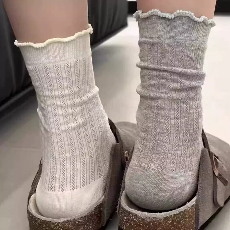 Women's Socks Are Lightweight, with a Hollowed-Out Ruffled Edge Design, Mid-Calf Length, Adding a Dynamic Feel and Are Very Breathable Women's Socks Are Lightweight, with a Hollowed-Out Ruffled Edge Design, Mid-Calf Length, Adding a Dynamic Feel and Are Very Breathable