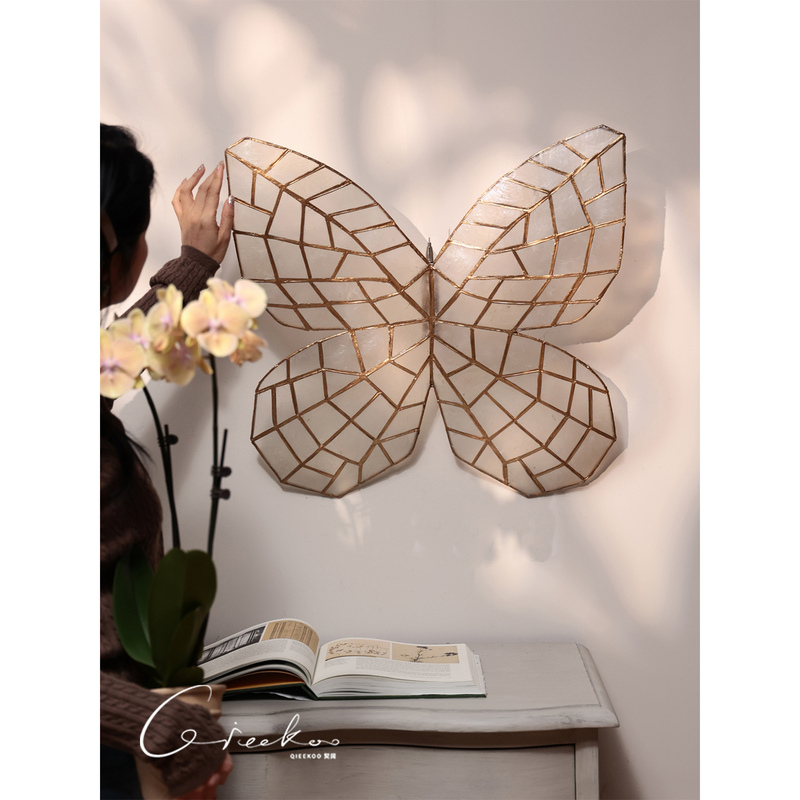 Artistic Handmade Shell Butterfly Ornaments for Living Room and Bedroom, Niche High-End Light Luxury Wall Decorations