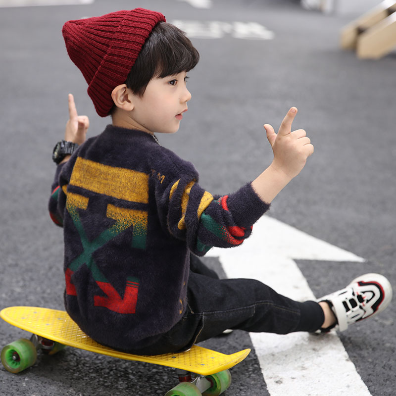 Boys autumn and winter pullover sweater 2022 new children's popular mink velvet boy plus velvet thickening in the big children's tide
