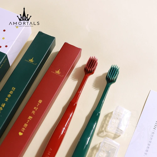 Мягкая зубная щетка для взрослых, комплект для влюбленных для путешествий подходит для мужчин и женщин