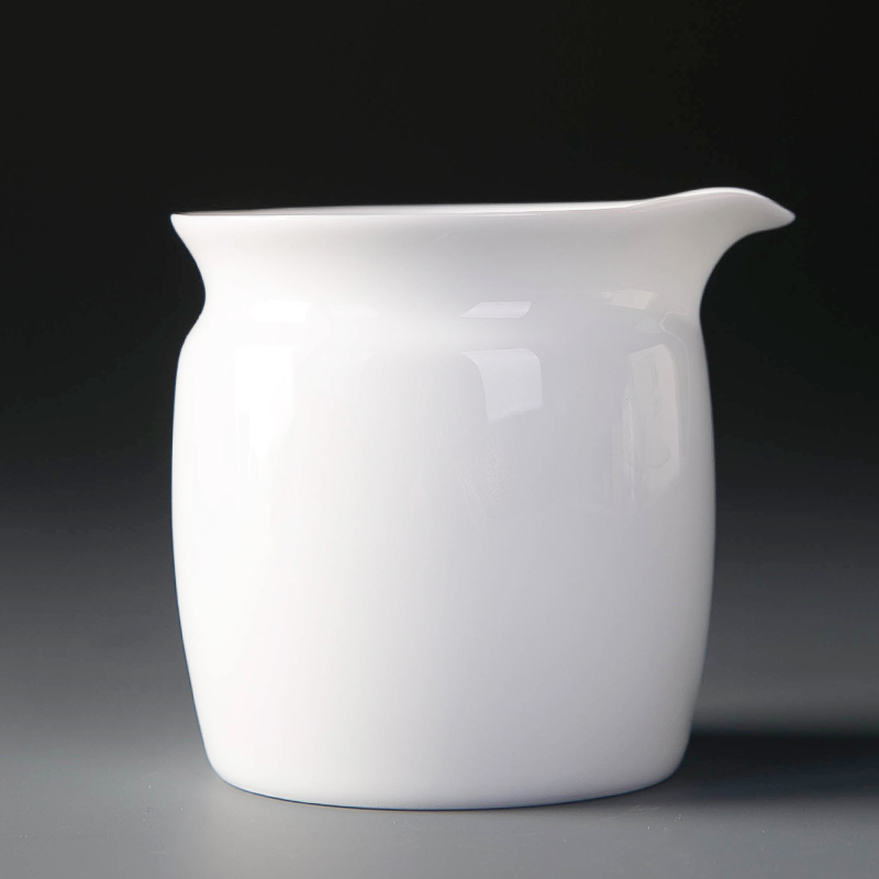 Feng fair white porcelain cup on kung fu tea accessories hand - made male cup points and tea cups, ceramic household tea sea