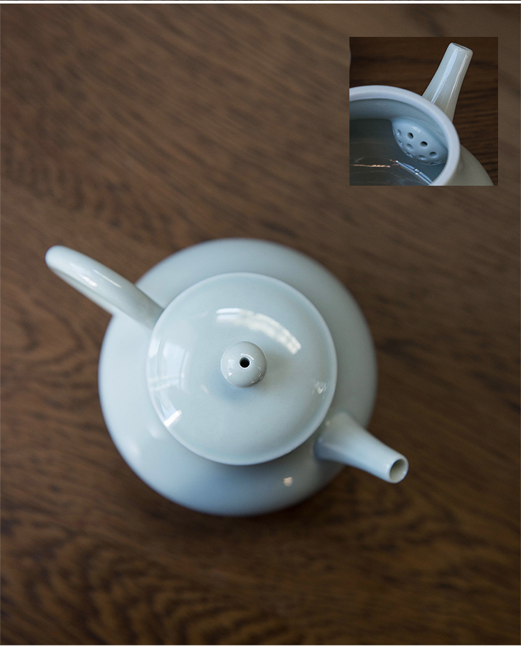 An Abundant ceramic teapot on small single pot of Japanese contracted household dehua ceramic celadon kung fu tea set gift move