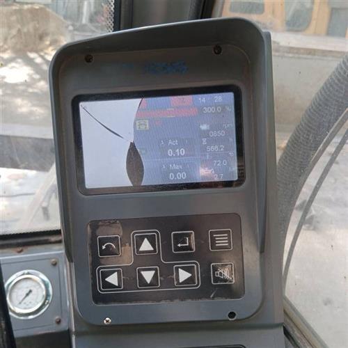Xcmg Crane Computer Accessories Xct8 Ton 12 Ton 16 Ton Computer Monitor Repair Display Screen Buttons