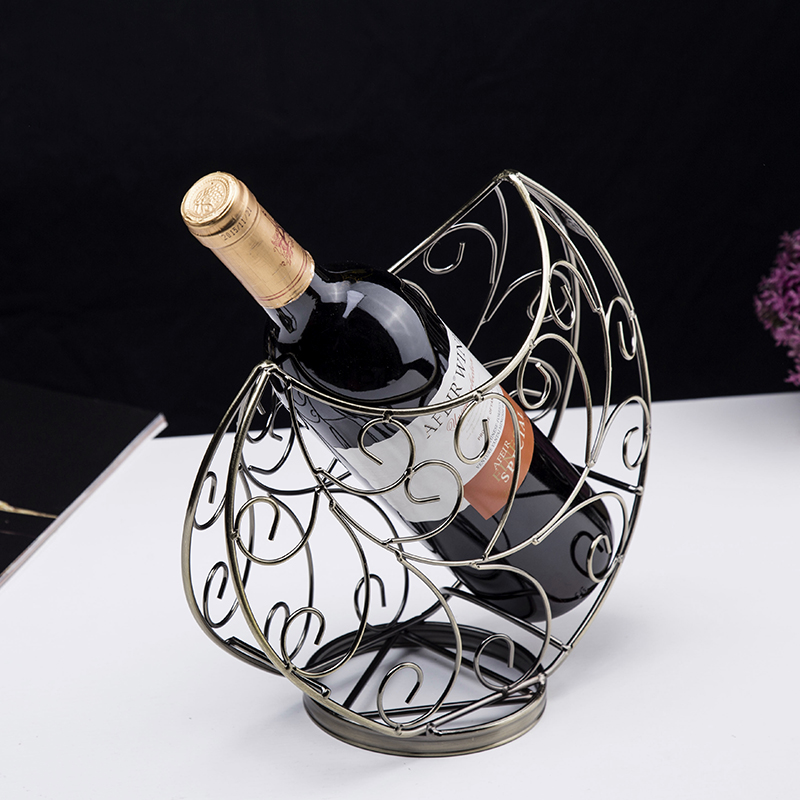 Heart shape "and" new wine rack wine furnishing articles creative display bottle home European wine rack