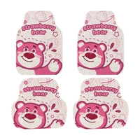 Несколько из розового медведя шелкового круга.