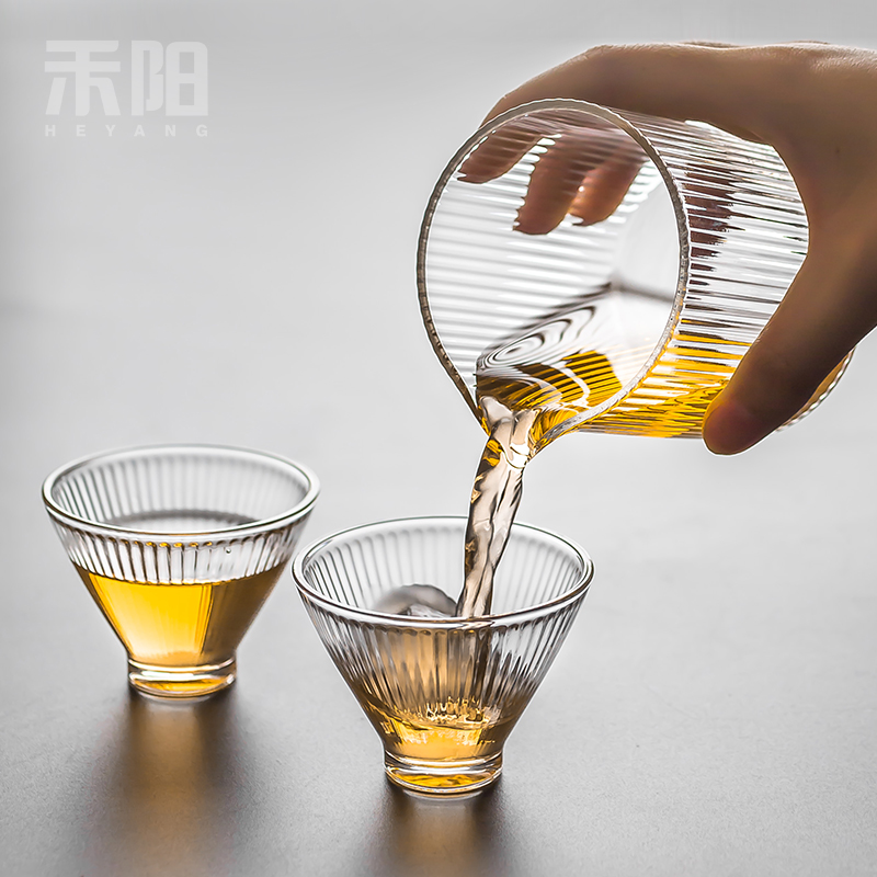 Grain and Yang refractory glass cup and cup upset points fair keller of tea ware fittings of high heat - resistant borosilicate kung fu tea set