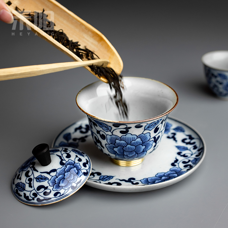 Send Yang only three tureen large single ceramic cups kung fu tea set of blue and white porcelain bowl with tea cup home