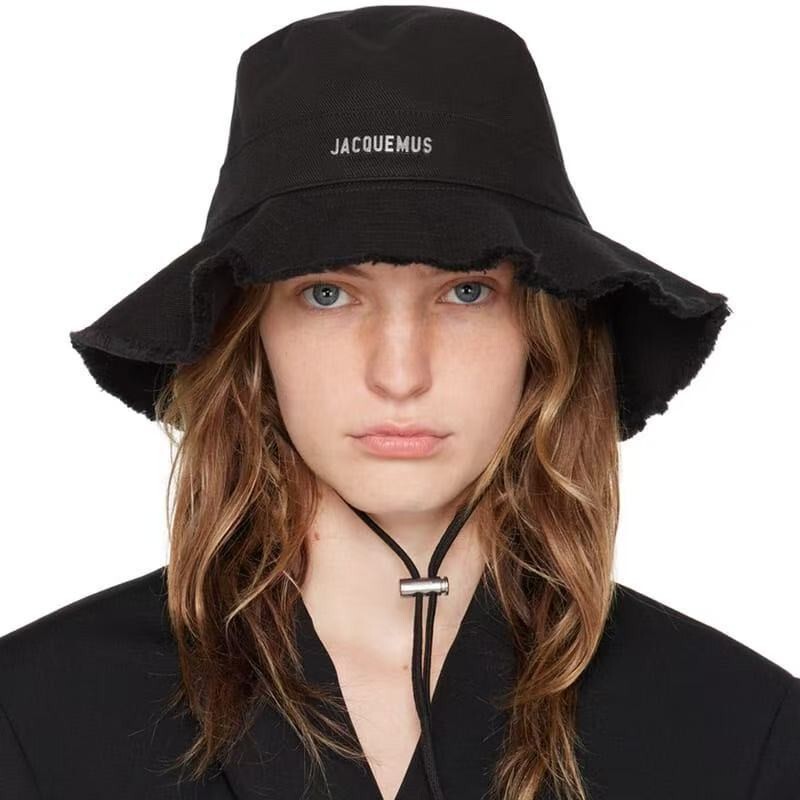 High-End Jacquemus Summer Washed Wide-Brimmed Fisherman's Hat with Fringe and Strap, Sun Protection Women's Sun Hat