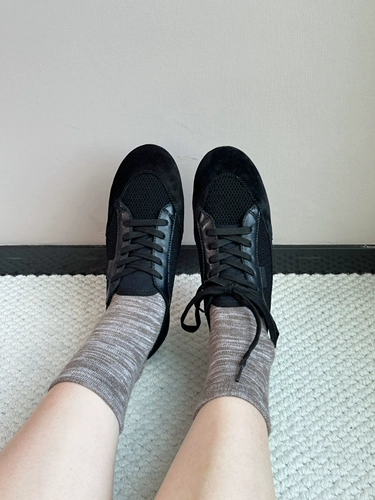 Черные сетчатые кроссовки на шнуровке THE ROW BONNIE, на один размер меньше F1391-V20L25-BLBL