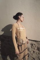 Spot Jacquemus goose yellow two wear neck twist knit sweater