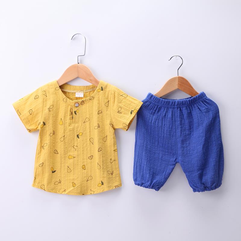 Lanh phù hợp với mùa hè tháng bé triều đứa trẻ con 4 tuổi thời trang mặc vest quần short hai mảnh bộ lanh bông.