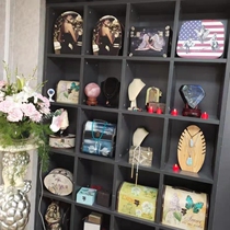 Large collection of solitary products-Foreign trade retro decoration storage box jewelry box wooden storage box dressing table decoration