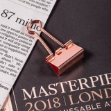 Deli Rose Gold Три голнга, одна упаковочная упаковка для ногтей.