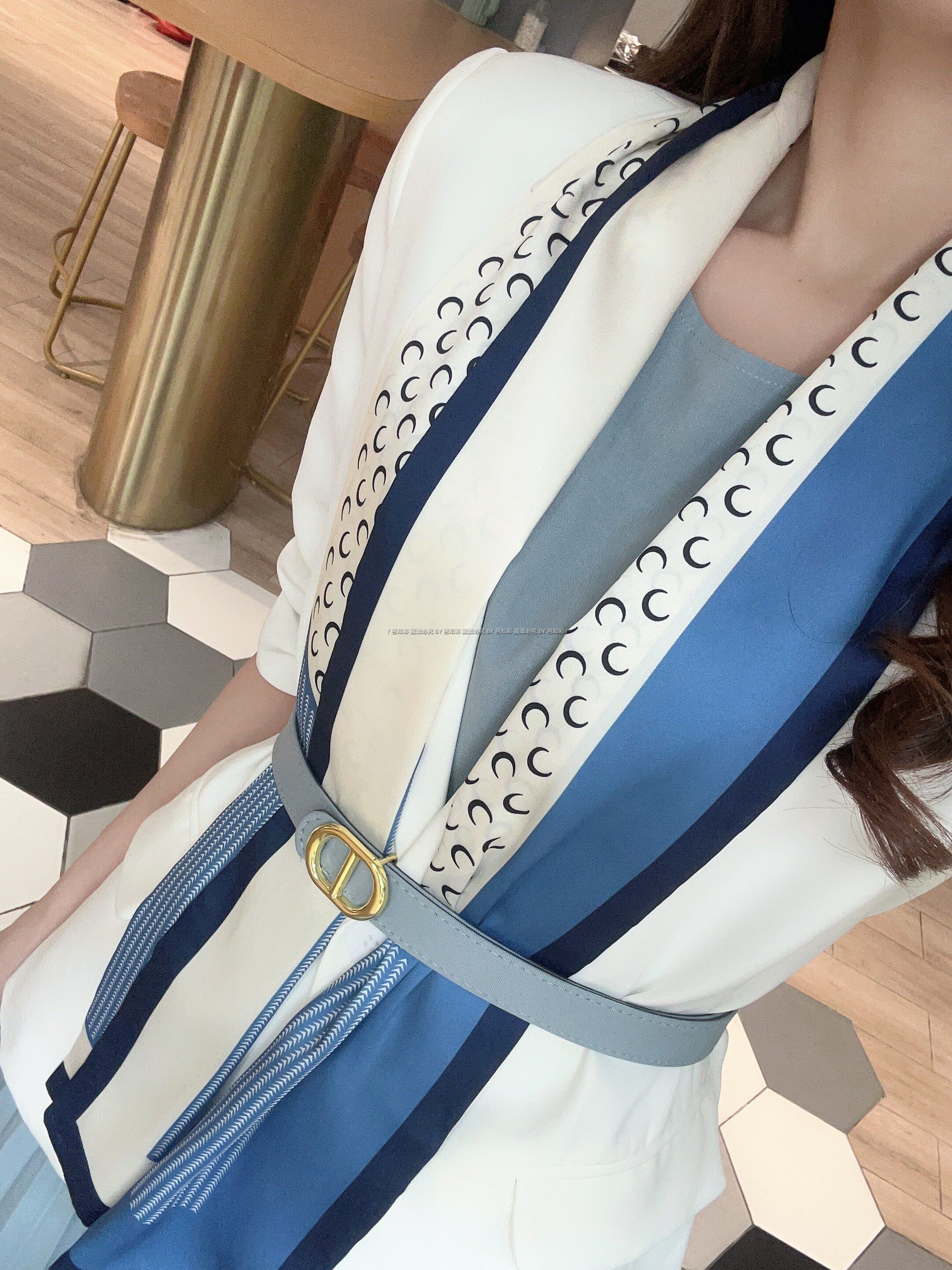 Q576光與玫瑰 (3).jpg
