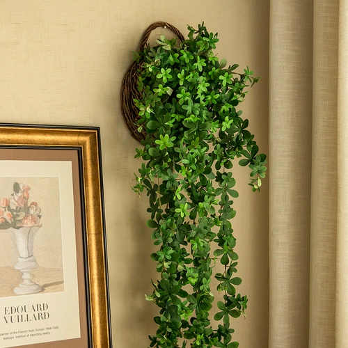 Симуляция изготовления изготовления листья стена висят фальшивая виноградная винограда стена