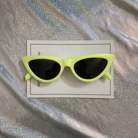 Флуоресцентный зеленый