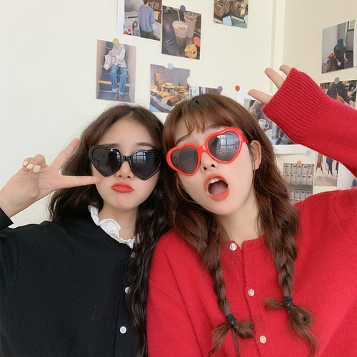 Легкие универсальные очки в форме сердца, по фигуре, популярно в интернете