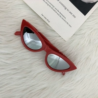 Красная рама белая ртуть