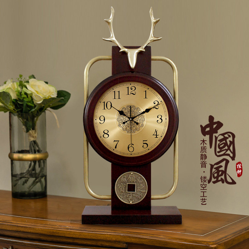 Solid wood vintage table clock desktop creative desktop clock Living room table clock New Chinese clock household ornaments Chinese style