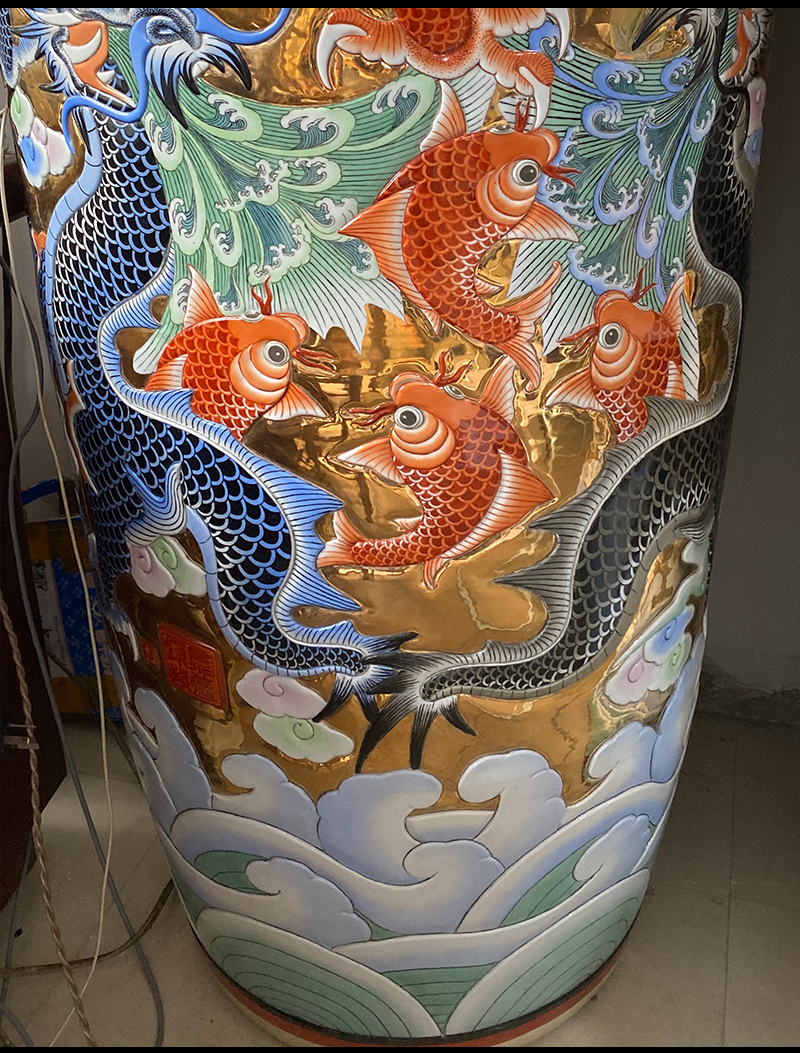 Jingdezhen ceramic checking fuels the Kowloon 18 carp landing big vase hall place hotel opening gifts