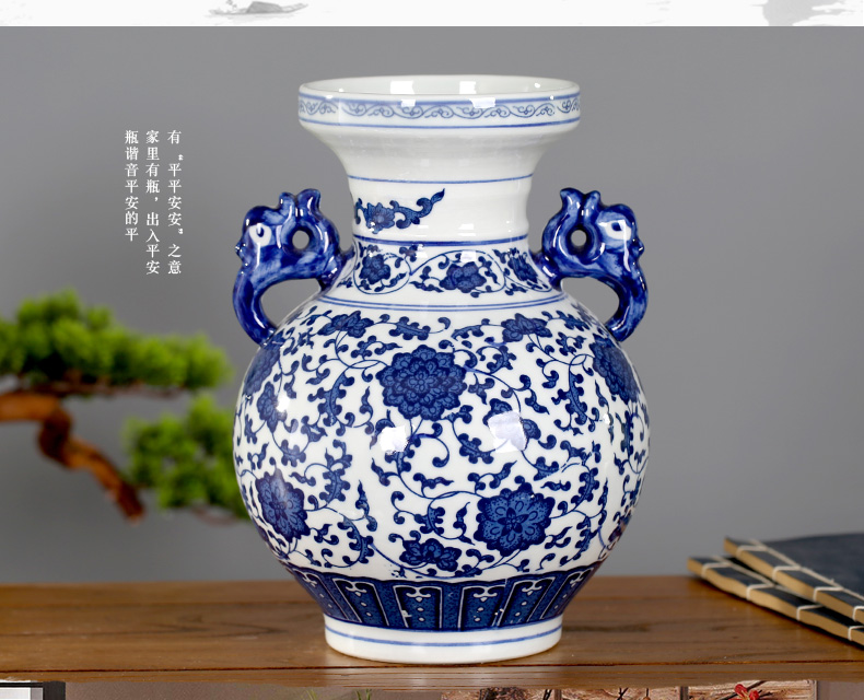 Blue and white porcelain vase rich ancient frame furnishing articles flower arranging Chinese jingdezhen ceramics sitting room home wine ark, adornment