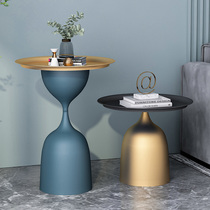 A few creative round tables in Nordic light luxury small modern small household type in wind room small tea few sofa corner