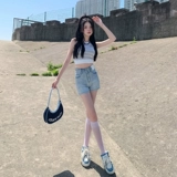 Джинсовая юбка, шорты, дизайнерские штаны, высокая талия, тренд сезона, свободный прямой крой, А-силуэт