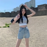 Джинсовая юбка, шорты, дизайнерские штаны, высокая талия, тренд сезона, свободный прямой крой, А-силуэт