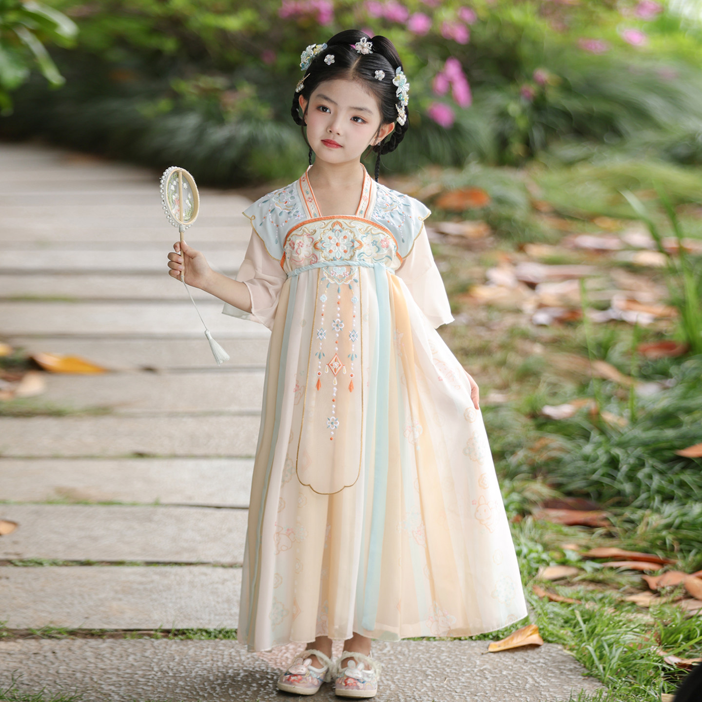 open lace back dress Wei Jin