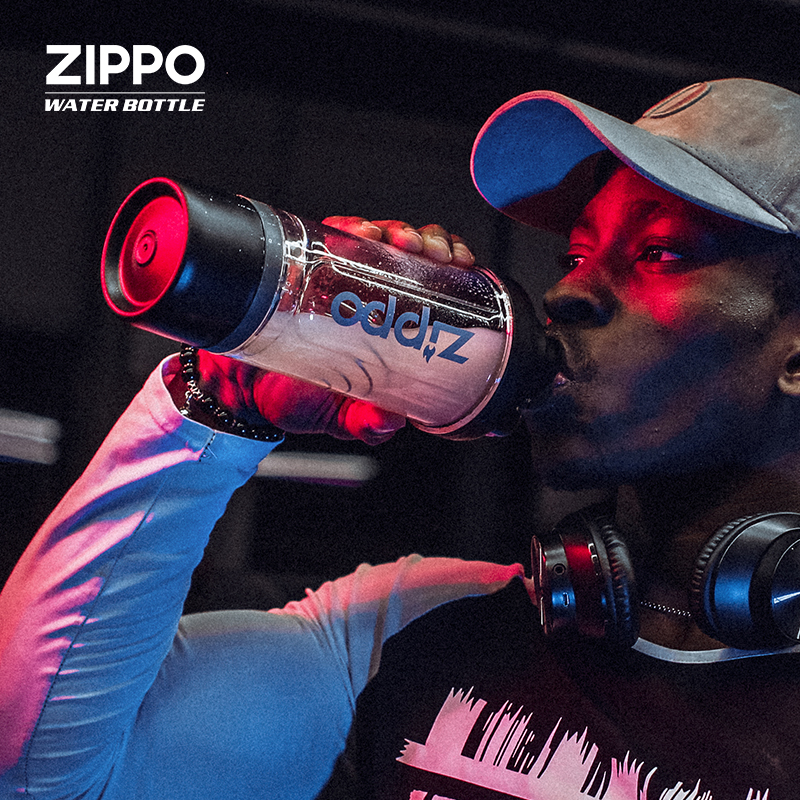 Zippo Large Capacity Milkshake Mixing Cup with Scale Powder Box Men and Women Fitness Kettle Sports Protein Shake Cup Bottle