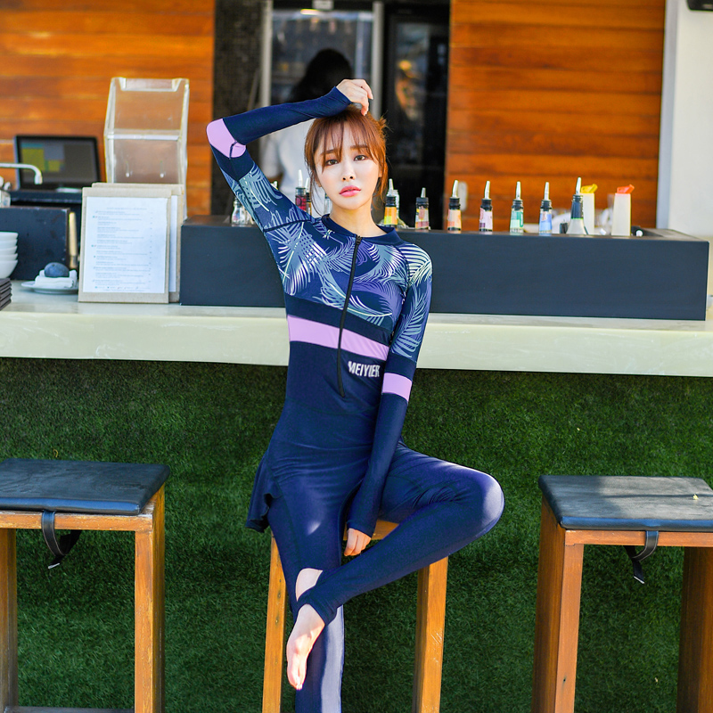 Wetsuit female jellyfish clothes Long-sleeved sunscreen beach swimsuit one-piece skirt sexy thin belly cover swimsuit female