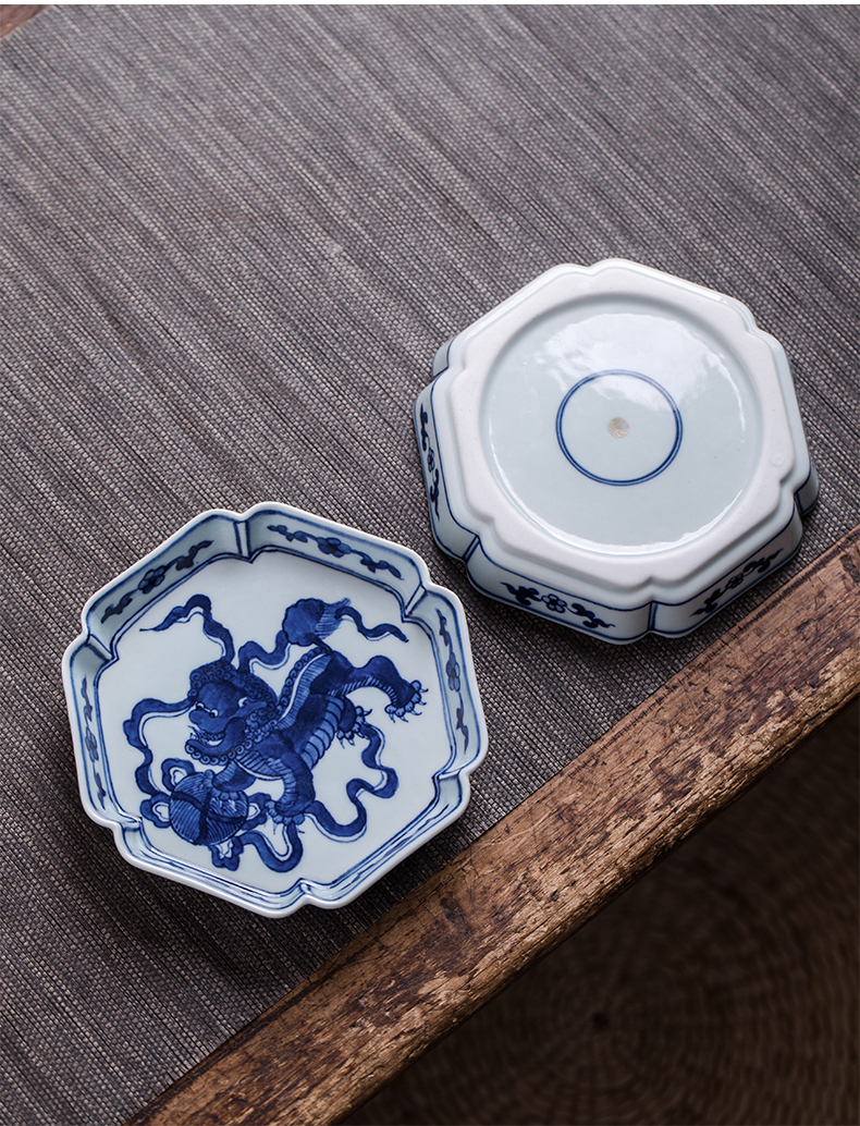 Pure hand - made yuan blue and white porcelain pot bearing ceramic saucer archaize mud grain dry terms plate compote snack plate hexagonal plates