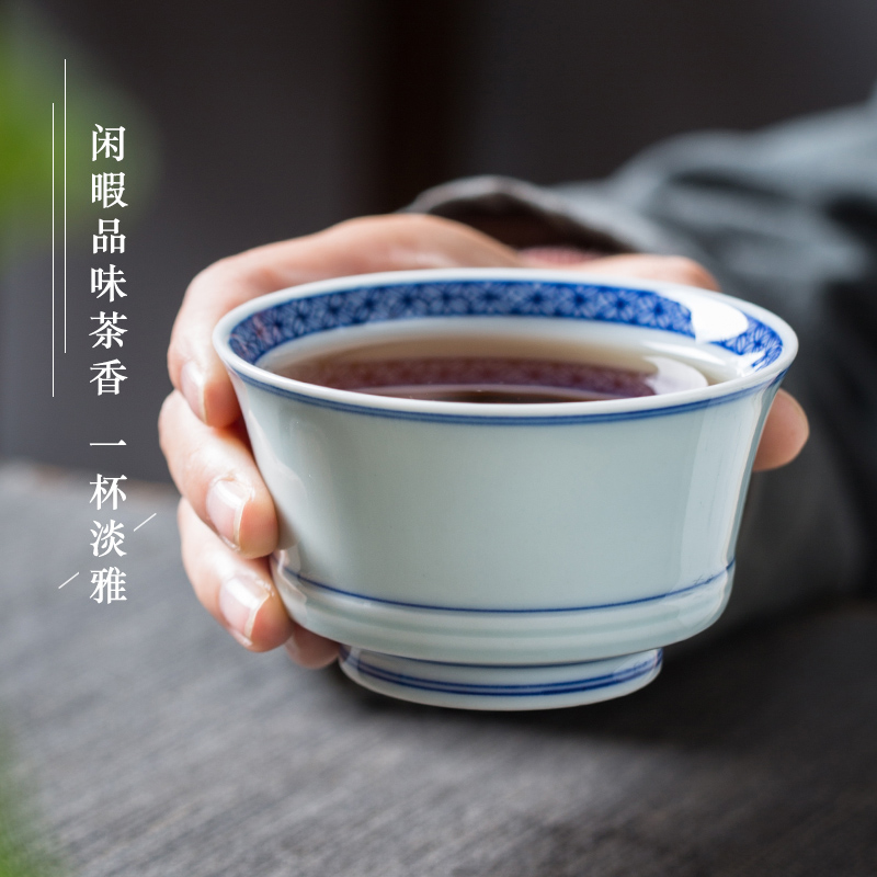 Large blue and white porcelain cup single master cup jingdezhen ceramic tea pure manual, all hand - made teacup single CPU